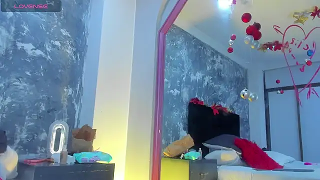 AuroraRojas online show from 01.08.25