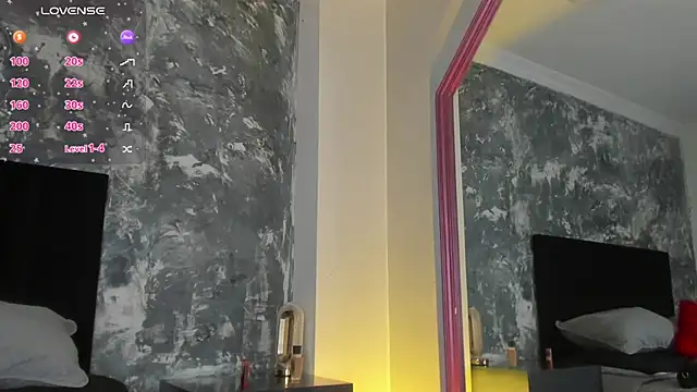 AuroraRojas online show from 01.13.25