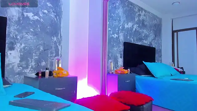 AuroraRojas online show from 01.16.25