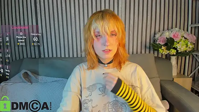 Snapshot of Little_Chips chatting on 10.02.25 Little Chips online show from 10.02.25