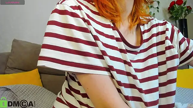 Snapshot of Little_Chips chatting on 11.08.25 Little Chips online show from 11.08.25