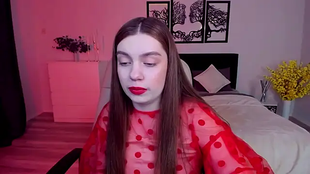 Snapshot of DaniellaLovely chatting on 02.10.25 DaniellaLovely online show from 02.10.25