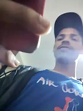 Snapshot of elmataculo123 chatting on 11.03.25 elmataculo123 online show from 11.03.25