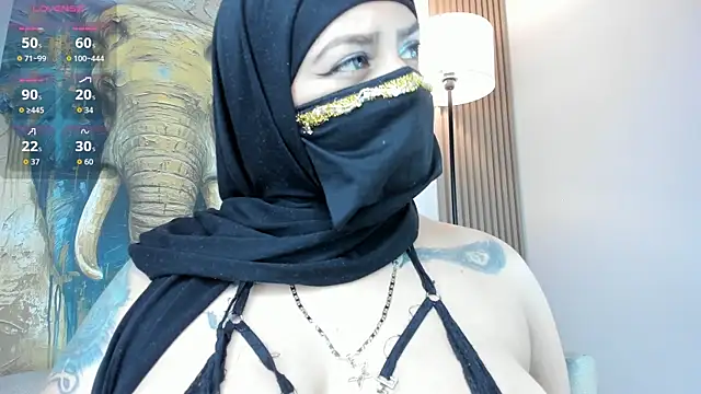 Snapshot of zully_01 chatting on 09.26.25 zully 01 online show from 09.26.25