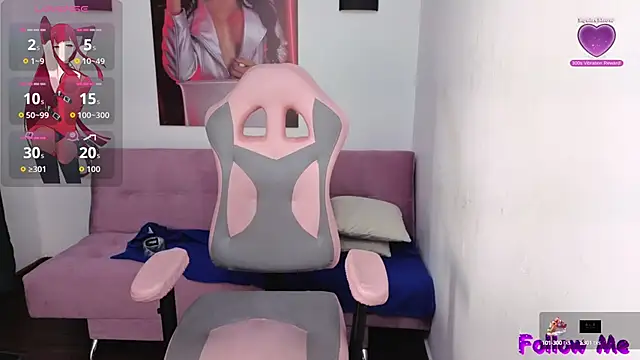 Snapshot of vittorialombardi__ chatting on 10.15.25 vittorialombardi online show from 10.15.25