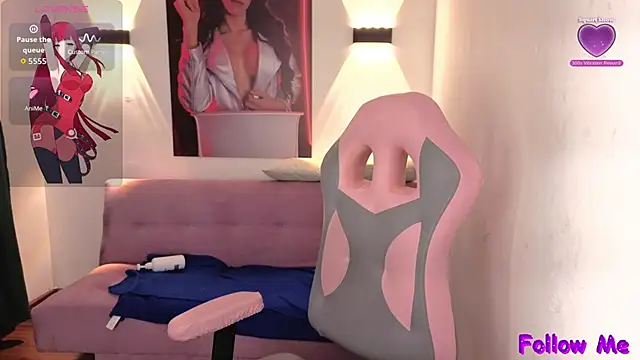 Snapshot of vittorialombardi__ chatting on 10.26.25 vittorialombardi online show from 10.26.25