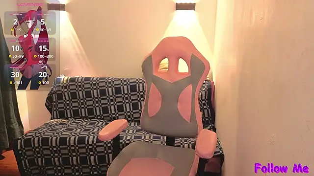 Snapshot of vittorialombardi__ chatting on 02.17.26 vittorialombardi online show from 02.17.26