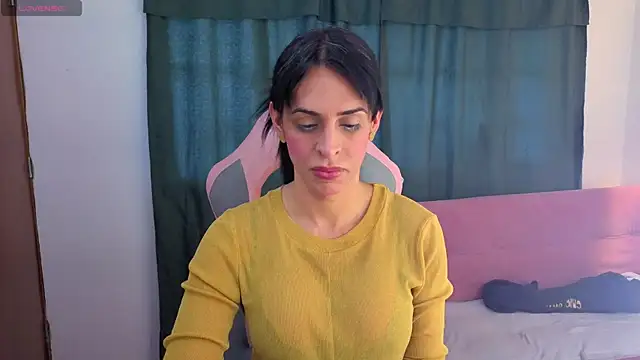vittorialombardi   online show from 06.22.26