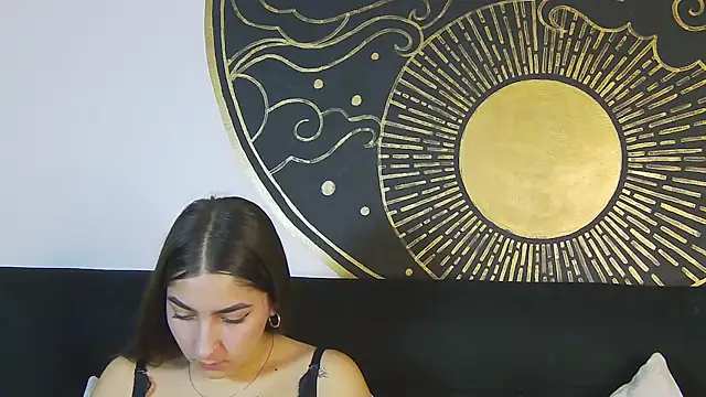 zoee moretti online show from 09.24.25