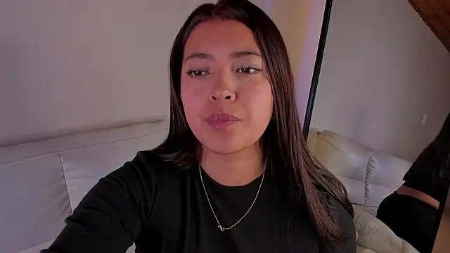 Rebeca Williams  online show from 03.25.26