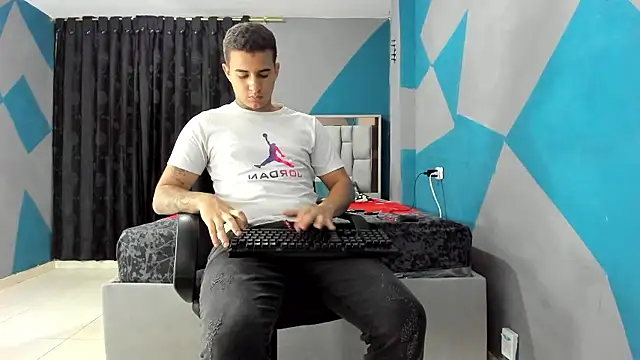 simookeler online show from 12.06.24