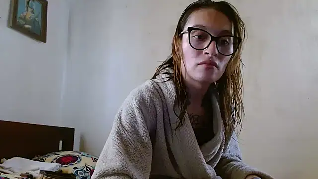 kittenlizz online show from 02.28.25