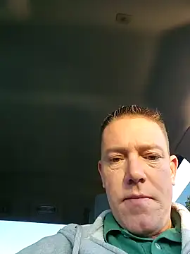 Snapshot of Bigtater1999 chatting on 10.04.25 Bigtater1999 online show from 10.04.25