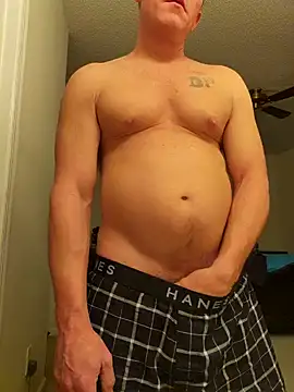 Snapshot of Bigtater1999 chatting on 10.19.25 Bigtater1999 online show from 10.19.25