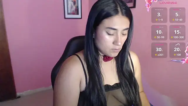 Snapshot of bunnyemilyrose36 chatting on 10.10.25 bunnyemilyrose36 online show from 10.10.25