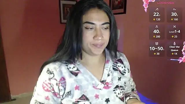 Snapshot of bunnyemilyrose36 chatting on 10.14.25 bunnyemilyrose36 online show from 10.14.25