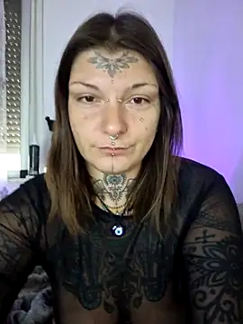 lizzardqueeen online show from 11.11.25