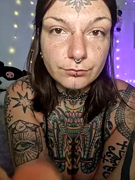 lizzardqueeen online show from 02.03.26