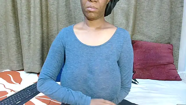 Snapshot of Wettitiesxxx chatting on 10.01.25 Wettitiesxxx online show from 10.01.25