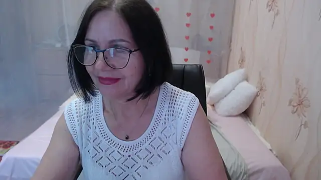 Snapshot of OlgaHottie chatting on 09.30.25 OlgaHottie online show from 09.30.25