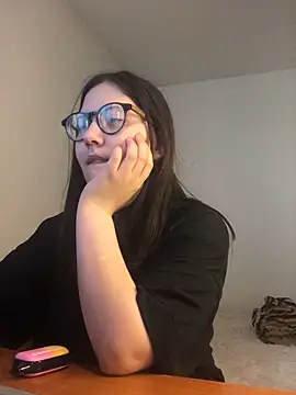 Snapshot of Prudie_Gabriella chatting on 02.25.25 Prudie Gabriella online show from 02.25.25