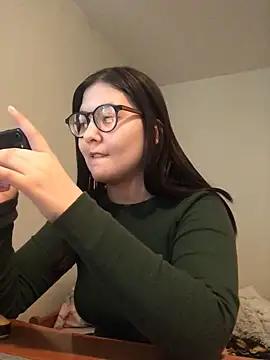 Snapshot of Prudie_Gabriella chatting on 03.05.25 Prudie Gabriella online show from 03.05.25