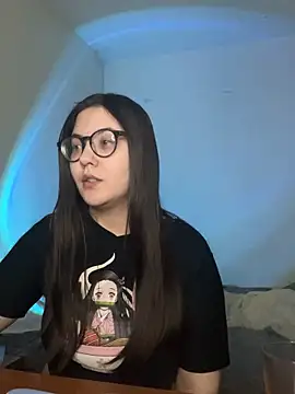 Snapshot of Prudie_Gabriella chatting on 11.04.25 Prudie Gabriella online show from 11.04.25