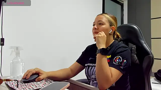 alma fenix online show from 03.21.26