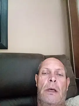 Snapshot of Beertjie1976 chatting on 09.29.25 Beertjie1976 online show from 09.29.25