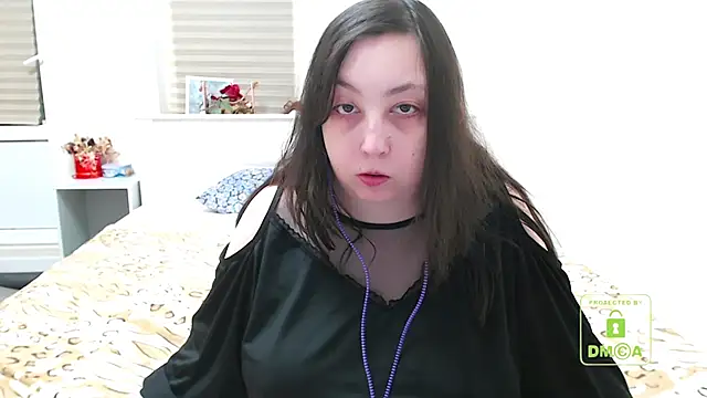 cute and hot online show from 02.17.25