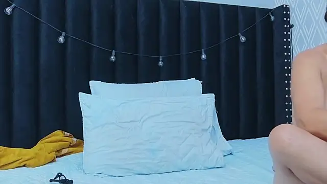 hotlatinateacher online show from 10.13.25