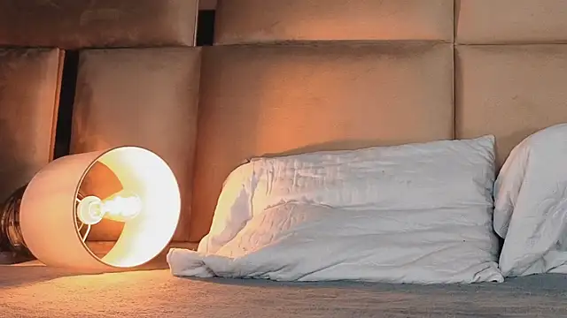 Snapshot of angelinepossy chatting on 09.26.25 angelinepossy online show from 09.26.25