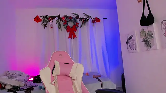 Lia Petite1 online show from 02.19.25