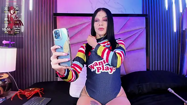 Snapshot of channel_guss chatting on 10.25.25 channel guss online show from 10.25.25