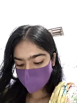 Snapshot of Arisha- chatting on 05.10.26 Arisha- online show from 05.10.26