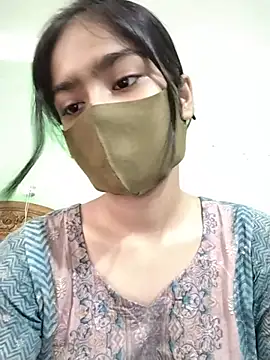 Snapshot of Arisha- chatting on 05.22.26 Arisha- online show from 05.22.26