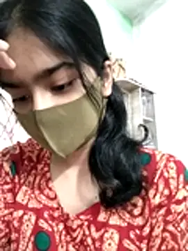 Snapshot of Arisha- chatting on 07.24.26 Arisha- online show from 07.24.26