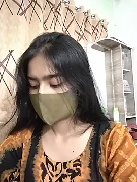 Snapshot of Arisha- chatting on 07.28.26 Arisha- online show from 07.28.26