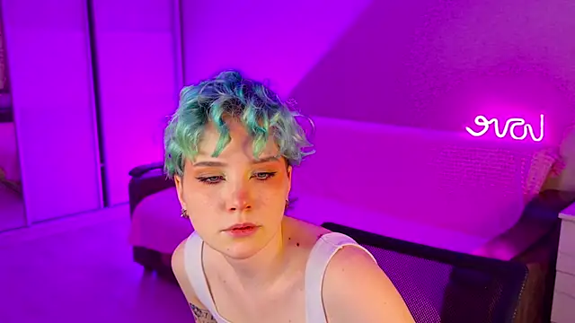 School Love online show from 12.16.24