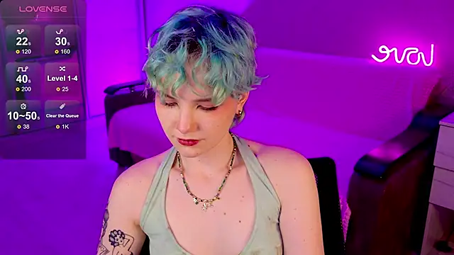 School Love online show from 12.25.24