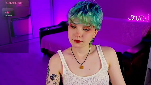 School Love online show from 12.29.24