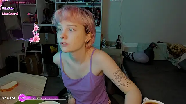 Snapshot of School_Love chatting on 02.13.26 School Love online show from 02.13.26