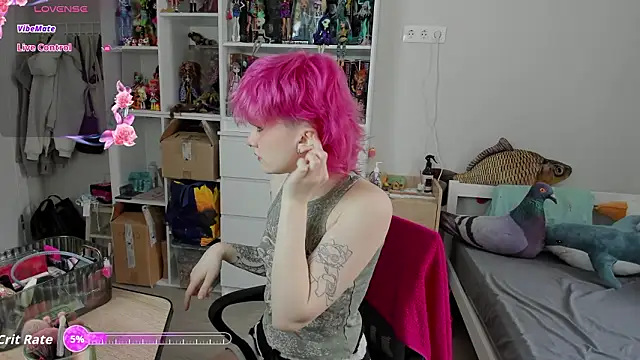 Snapshot of School_Love chatting on 02.20.26 School Love online show from 02.20.26