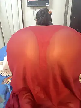 Snapshot of wildsakhi chatting on 10.26.25 wildsakhi online show from 10.26.25