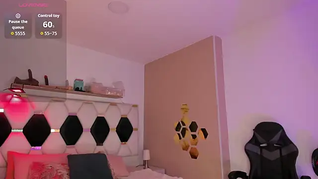 Snapshot of North-Dio chatting on 09.29.25 North-Dio online show from 09.29.25