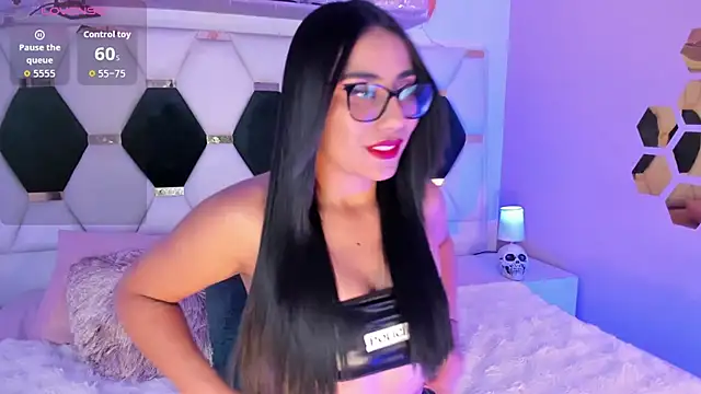 Snapshot of North-Dio chatting on 10.04.25 North-Dio online show from 10.04.25