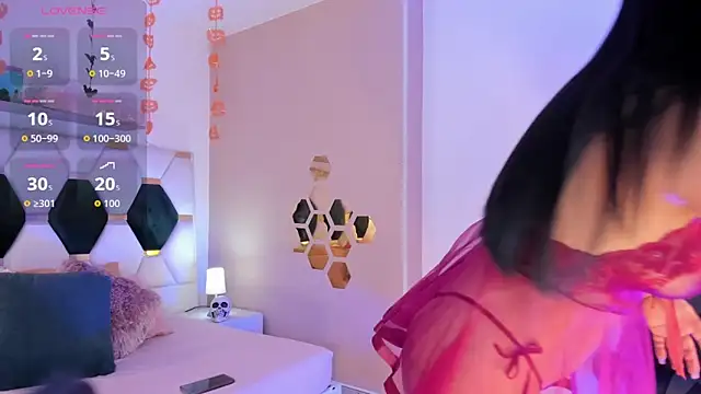 Snapshot of North-Dio chatting on 10.05.25 North-Dio online show from 10.05.25