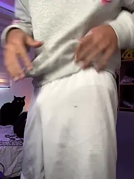 aldrinwhite online show from 11.21.25