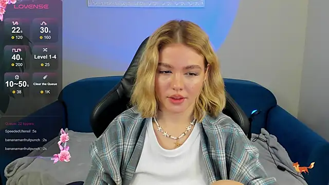 Anna Robinson online show from 03.15.25