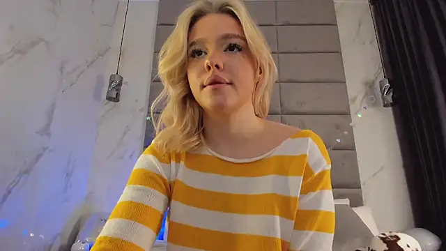 Anna Robinson online show from 04.20.26